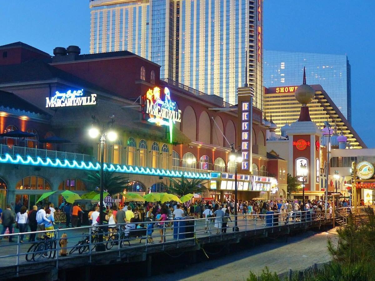 Huge Beachfront Condo Cozysuites At Showboat Atlantic City Esterno foto